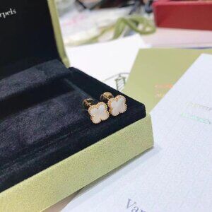Authentic Van Cleef & Arpels 18K Yellow Gold Earrings